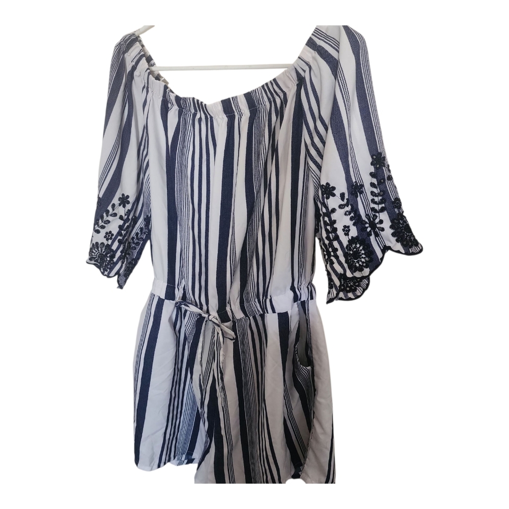 Stylehouse Lightweight  Blue And White Romper With Tie Front And Pockets Size 3x